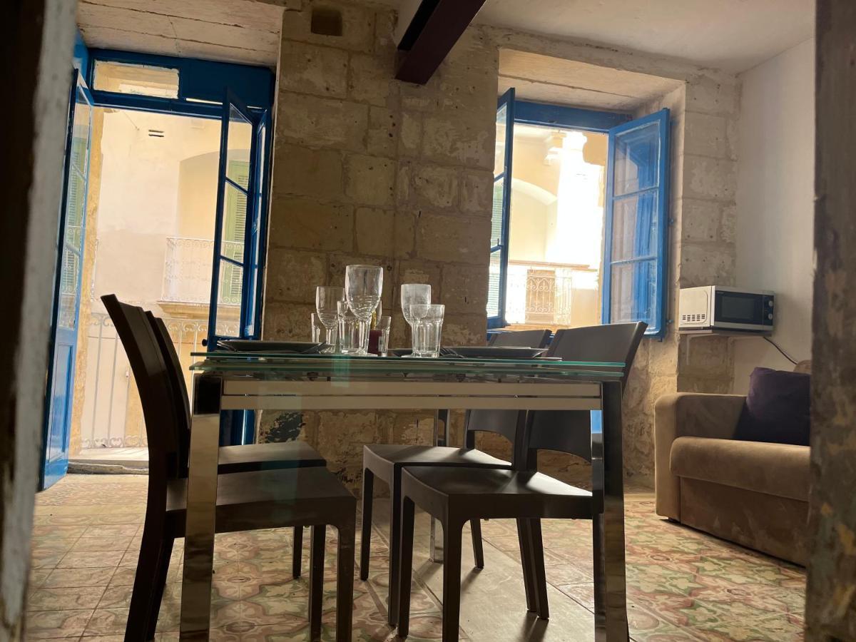 Traditional Townhouse In The Hearth Of Valletta Villa Dış mekan fotoğraf